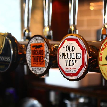 Kings Arms Hotel バイチェスター エクステリア 写真
