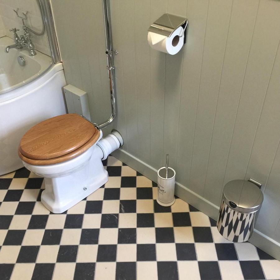 Kings Arms Hotel バイチェスター エクステリア 写真